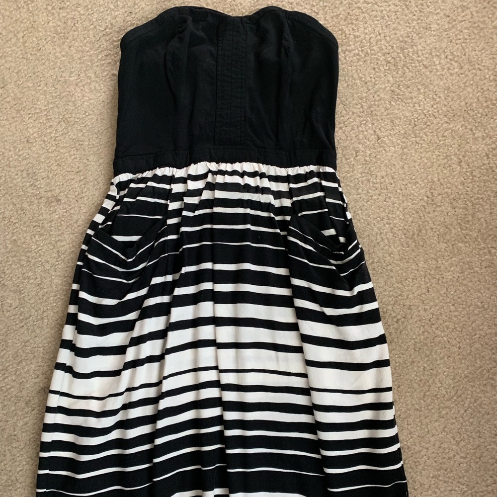 Strapless dress